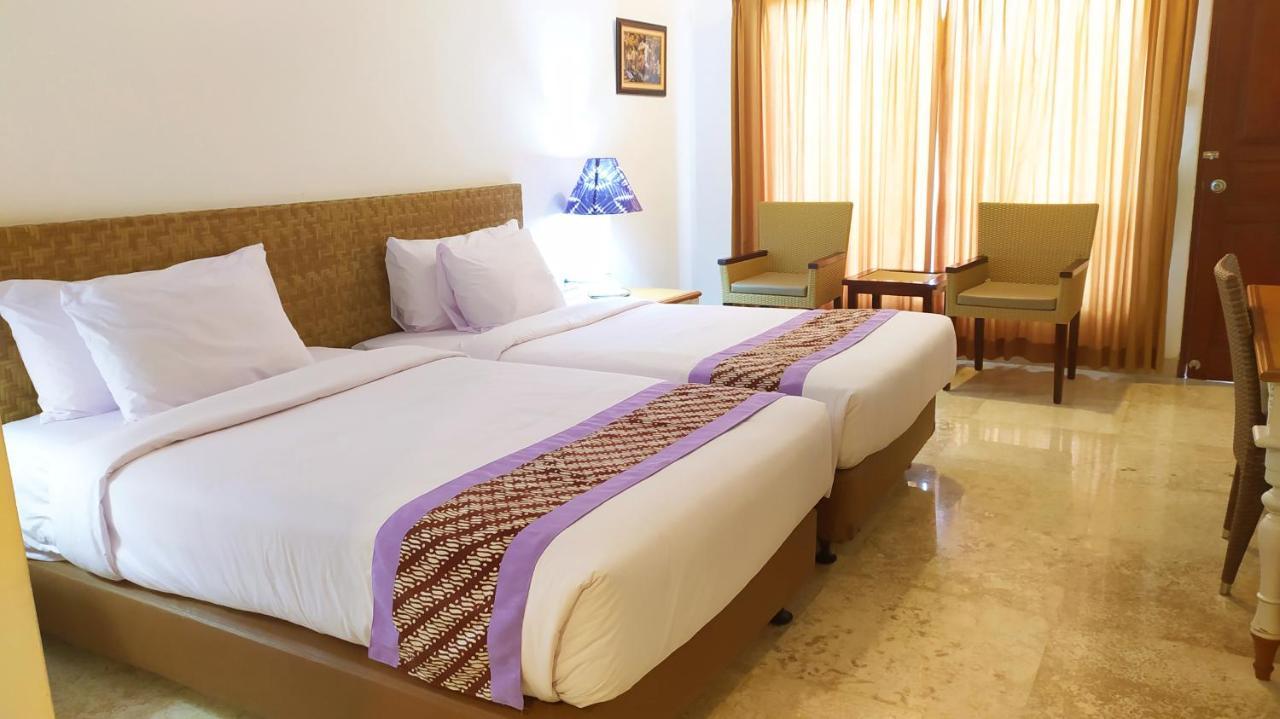 Puri Lovina Hotel Exterior foto