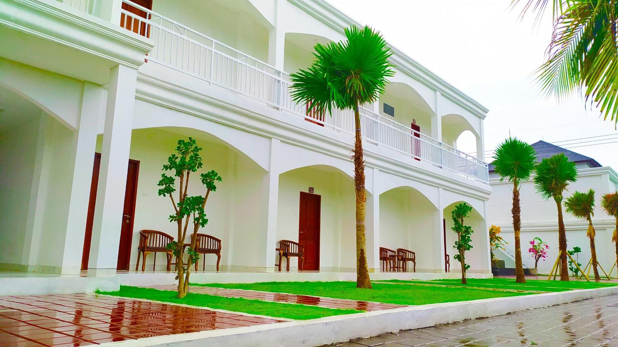 Puri Lovina Hotel Exterior foto
