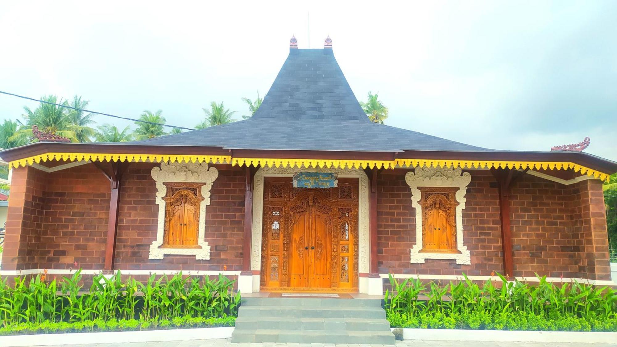 Puri Lovina Hotel Exterior foto