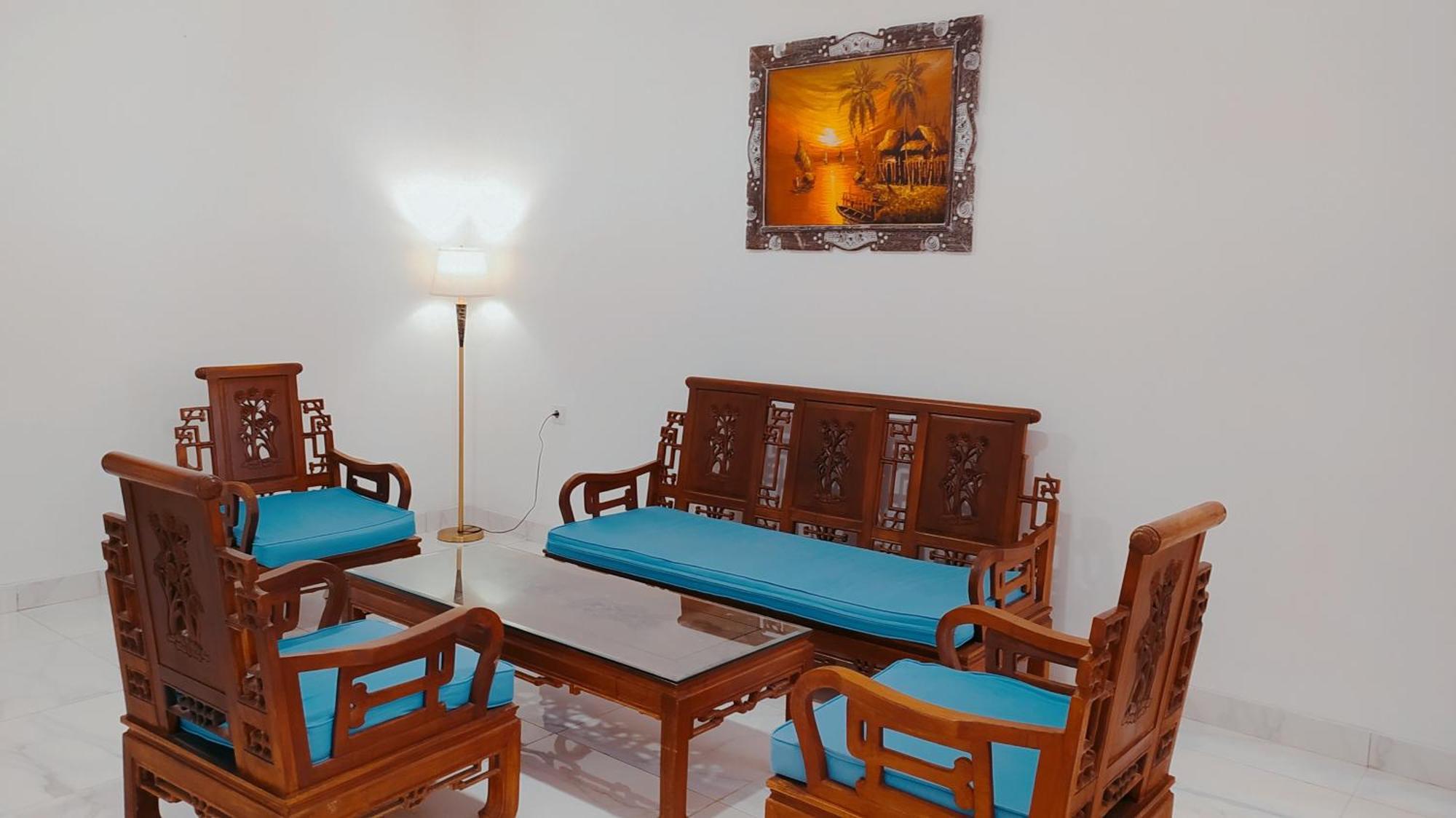 Puri Lovina Hotel Exterior foto