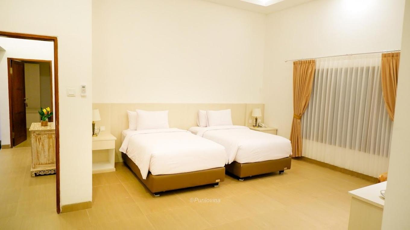 Puri Lovina Hotel Exterior foto