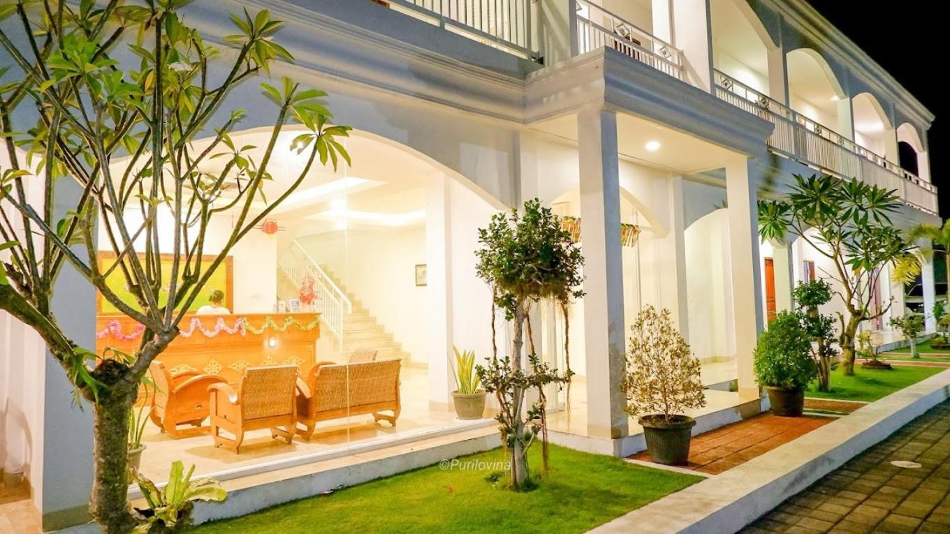 Puri Lovina Hotel Exterior foto